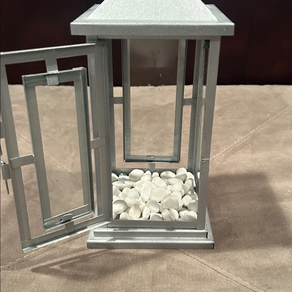 Silver Lantern with White Stones on Bottom latch to open and close